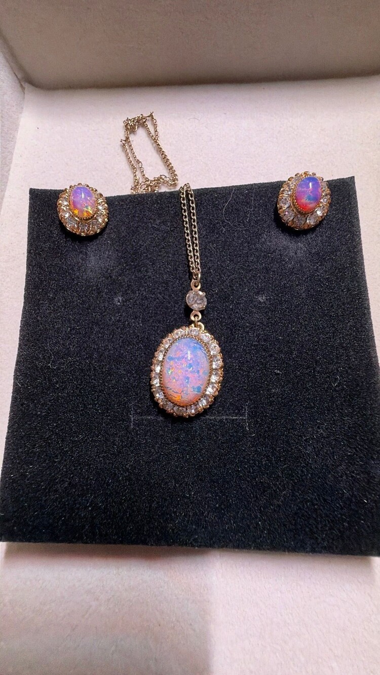 Vintage opal gold-tone set